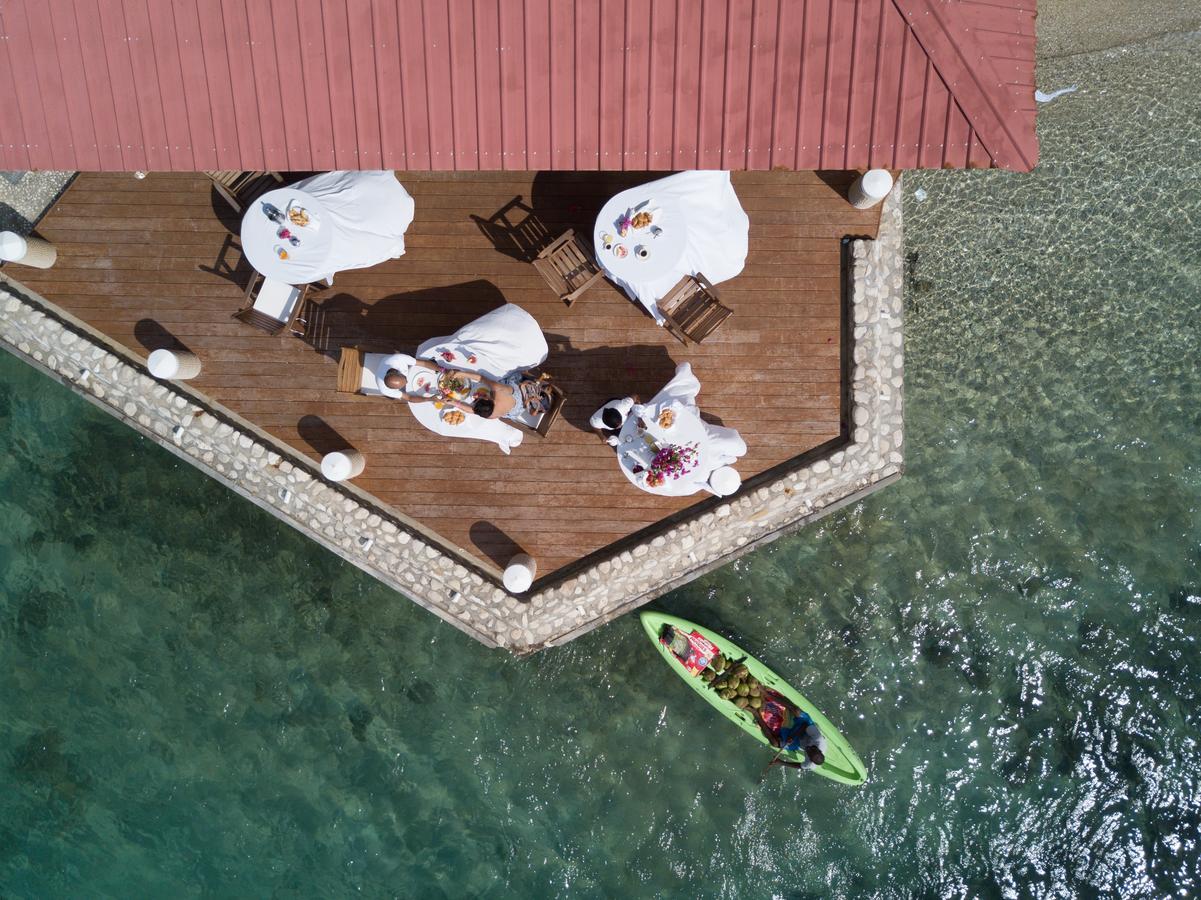 Moulin Sur Mer Beach Resort Montrouis Buitenkant foto
