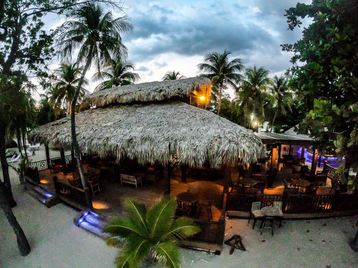 Moulin Sur Mer Beach Resort Montrouis Buitenkant foto